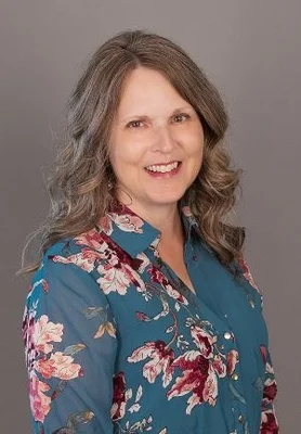 Image of Monica Arsenault, Salesperson